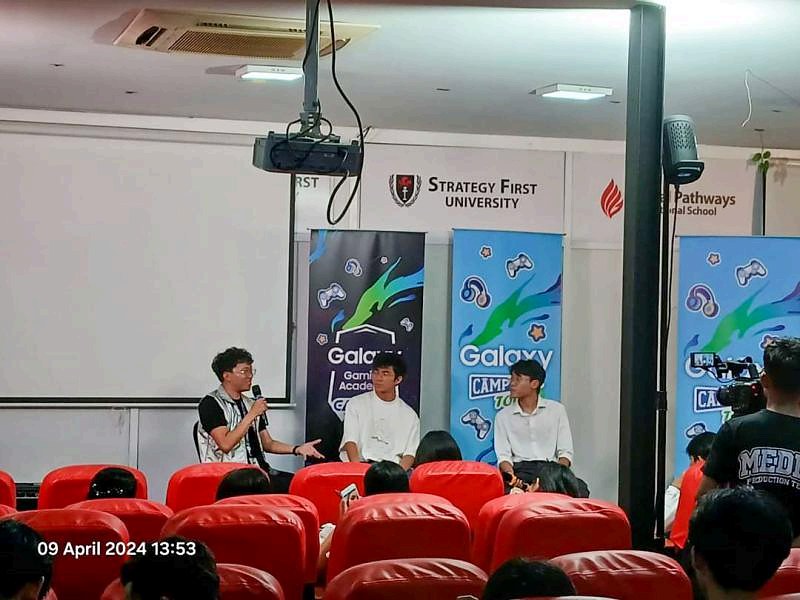 Panel at Strategy First University Galaxy Campus Tour